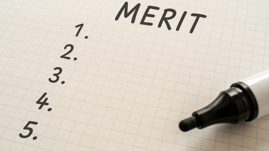 meritと数字とペン